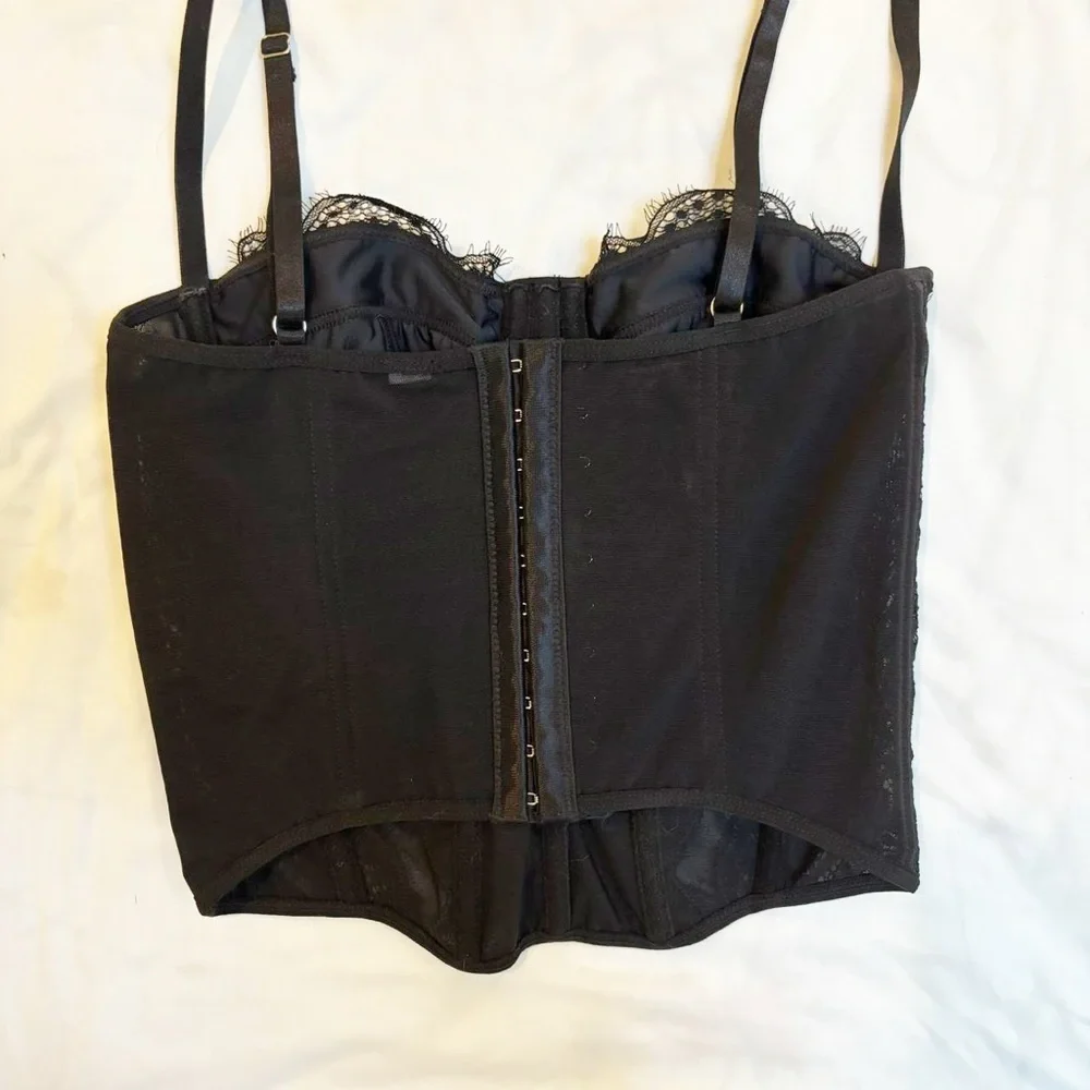 Black‎ Lace Corset Top